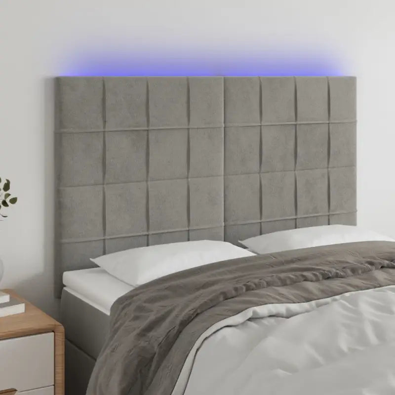 Klassiek LED Hoofdbord en Voetborden voor een Modern Slaapkamergevoel - Lichtgrijs / 144 x 5 x 118/128 cm / 1