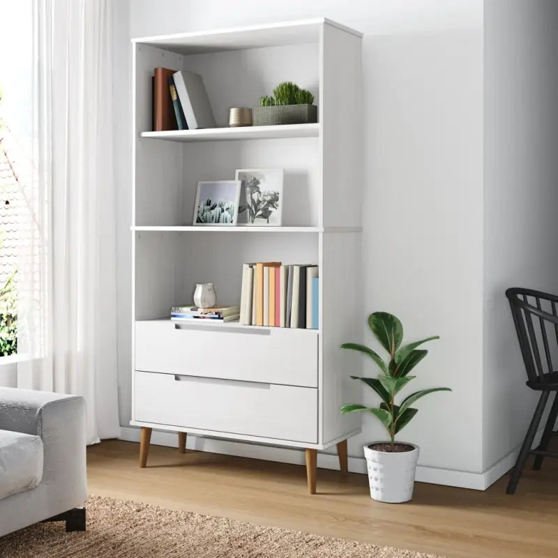 Klassieke boekenkast van massief grenenhout met Scandinavisch ontwerp - Boekenkasten