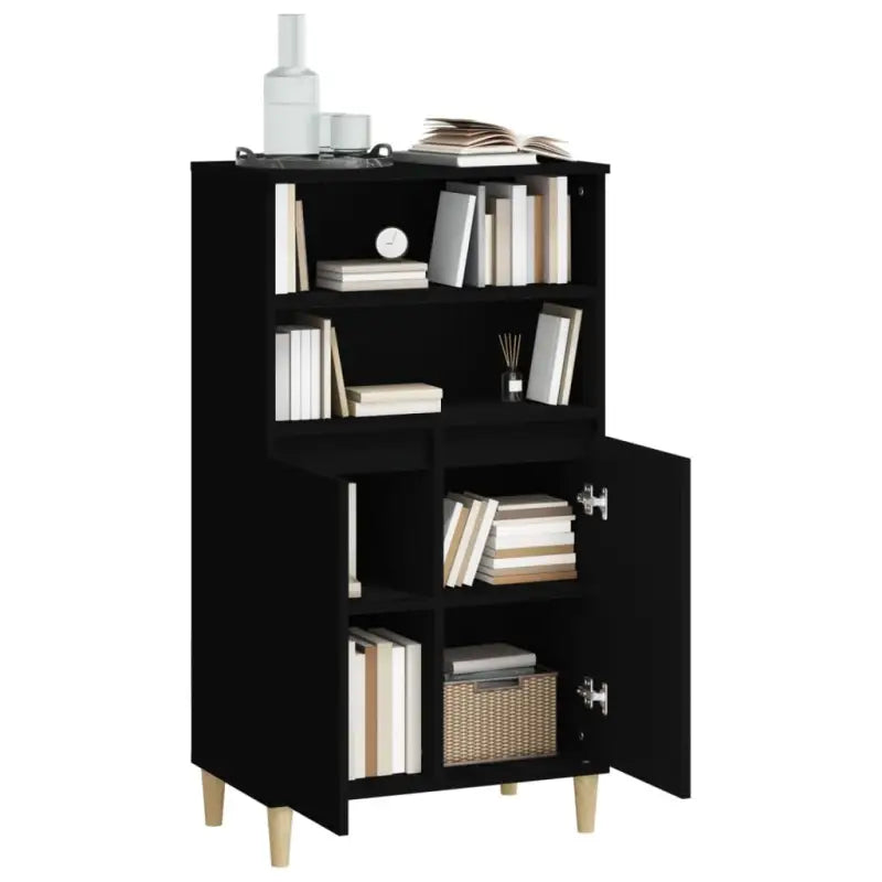 Klassieke dressoir met bewerkt hout en houten poten voor een stijlvolle inrichting - Dressoirs & buffetkasten