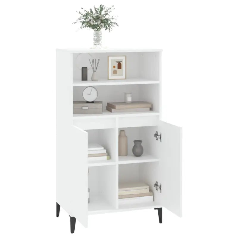 Klassieke hoge kast van bewerkt hout voor een stijlvolle inrichting - Dressoirs & buffetkasten