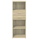Klassieke hoge kast van bewerkt hout voor elegant en praktisch interieur - Dressoirs & buffetkasten