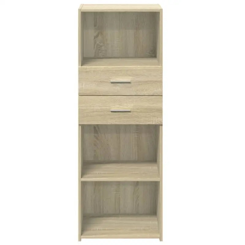 Klassieke hoge kast van bewerkt hout voor elegant en praktisch interieur - Dressoirs & buffetkasten