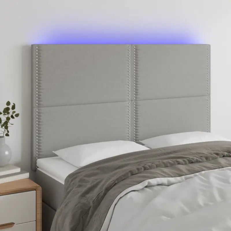 Klassieke LED Hoofdborden en Voetborden voor een Moderne Slaapkamer - Lichtgrijs / 144 x 5 x 118/128 cm / 1