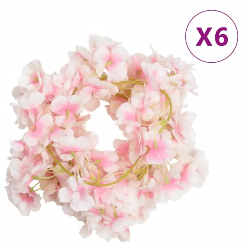 Kransen en slingers met bloemen voor een romantische feestdecoratie - Kransen en slingers