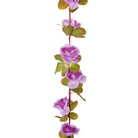 Kransen en Slingers met Bloemen voor een Romantische Kerstsfeer - Kransen en slingers