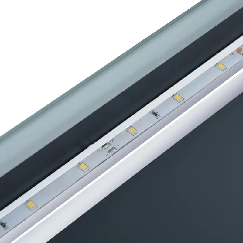 LED-badkamerspiegel biedt heldere verlichting en stijlvolle sfeer - Spiegels