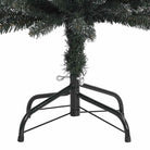 Levensechte smalle kunstkerstboom met volle uitstraling - Kerstbomen