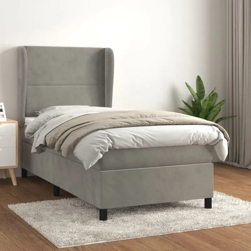 Lichtgrijs materiaal bed met schuim vulling voor comfortabele nachtrust - Lichtgrijs / 90 x 190 cm / Effen met spijkers