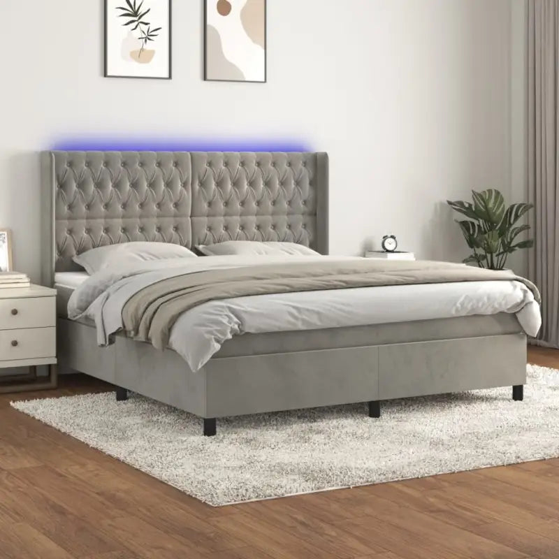 Lichtgrijs materiaal boxspring met schuim vulling voor een rustgevende slaap - Lichtgrijs / 180 x 200 cm / Getuft