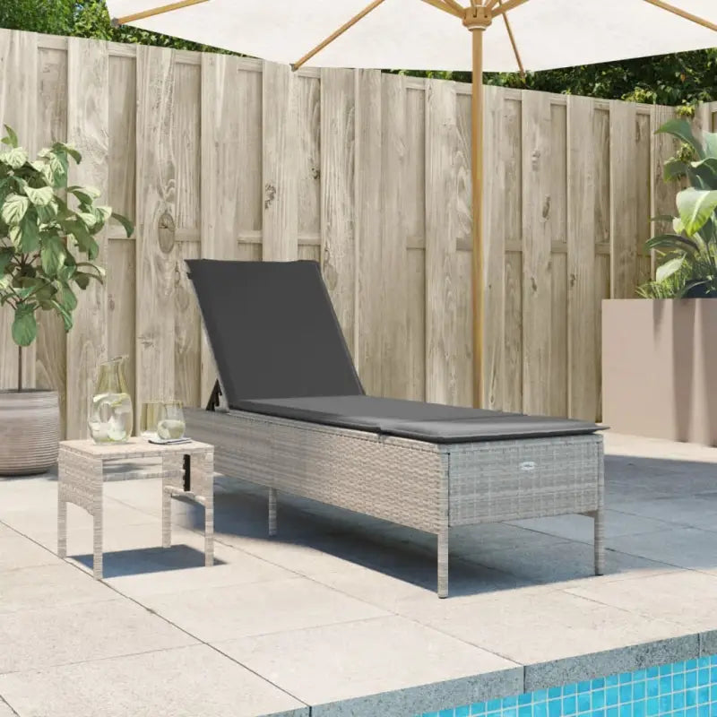 Ligstoel met poly rattan voor een comfortabele zitervaring en wasbare hoes - Lichtgrijs / 2 / Dichtgeweven - Ligstoelen