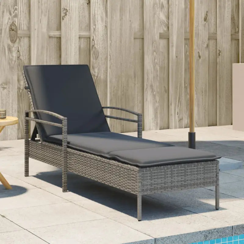 Ligstoel met poly rattan voor een comfortabele zitervaring en wasbare hoes - Grijs / 1 - Ligstoelen