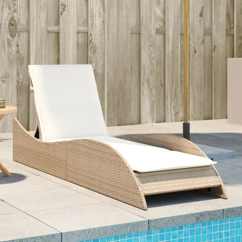 Ligstoel van poly rattan voor een comfortabele zitervaring met wasbare hoes - beige en crèmekleurig / 60 x 205 x 73 cm