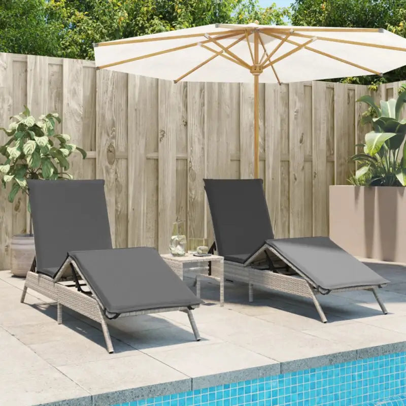 Ligstoelen met poly rattan en verstelbare posities voor buitencomfort - Lichtgrijs / 1 - Ligstoelen