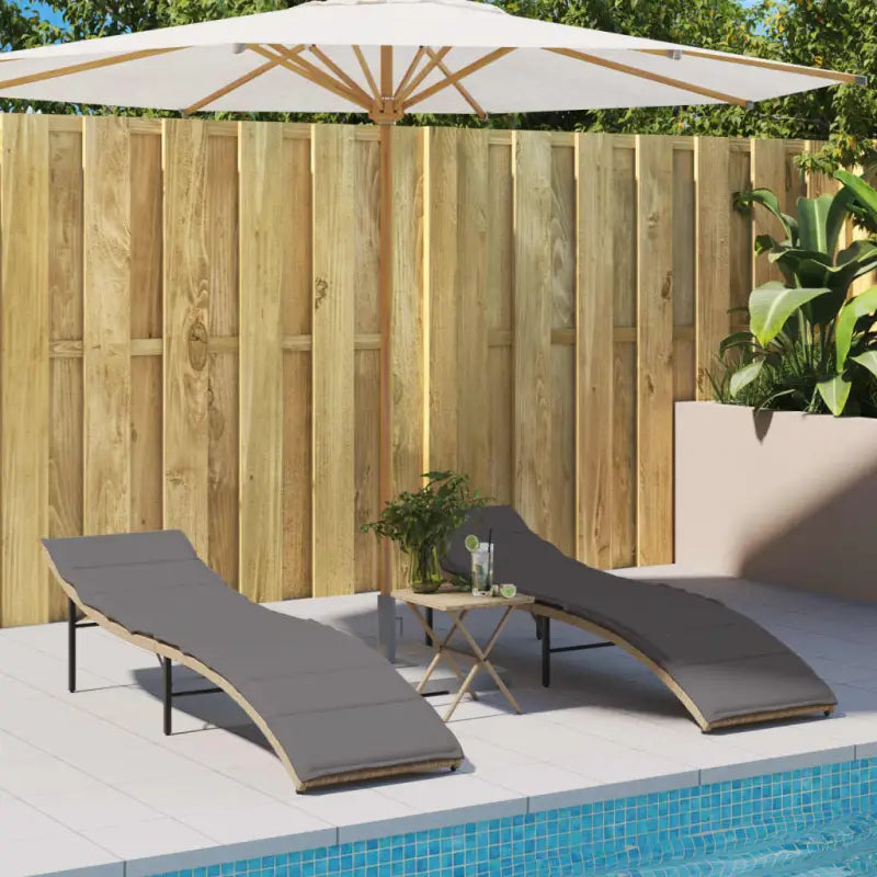 Ligstoelen met poly rattan voor een comfortabele zitervaring buiten - Beige en grijs / 1 - Ligstoelen