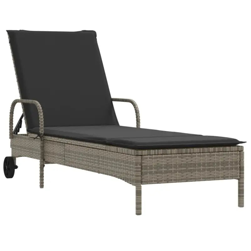 Ligstoelen van poly rattan voor een comfortabele zitervaring - Ligstoelen