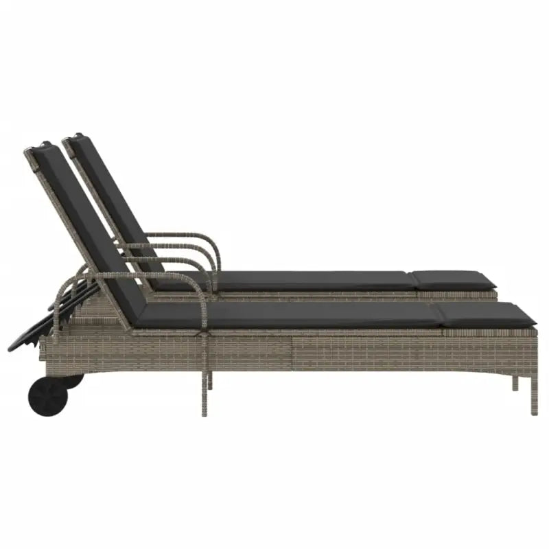 Ligstoelen van poly rattan voor een comfortabele zitervaring - Ligstoelen