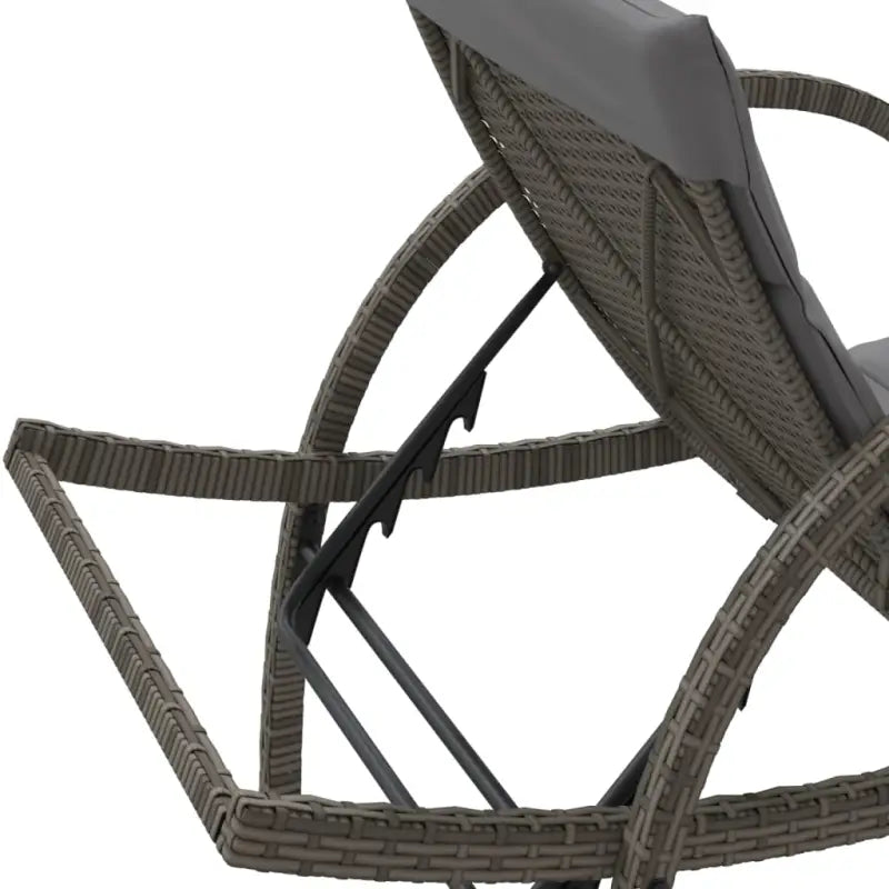 Ligtstoel met verstelbare rugleuning en poly rattan voor buitenplezier - Ligstoelen