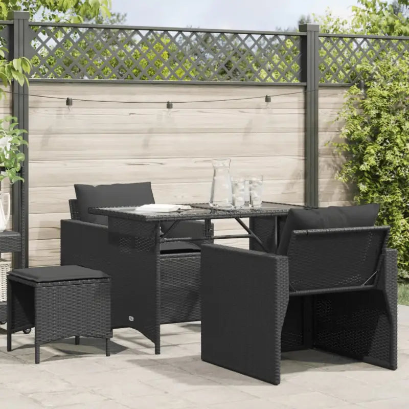 Loungetuinset in Zwart Materiaal met Poly Rattan en Gepoedercoat Staal - Zwart en wit - Tuinsets