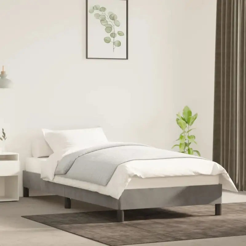 Luxe bedframe met multiplex lattenbodem en zachte fluwelen bekleding - Lichtgrijs / 100 x 200 cm / 25 cm - Bedden &