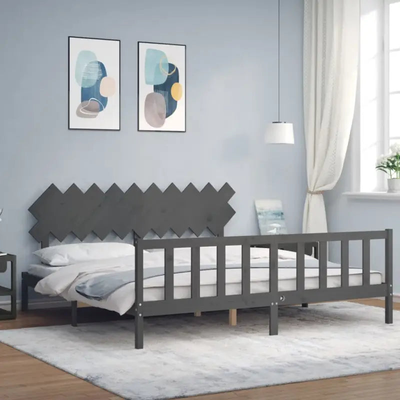 Massief Grenenhout Bedframe voor een comfortabele en stijlvolle slaapkamer - Grijs / 200 x 200 cm - Bedden & bedframes