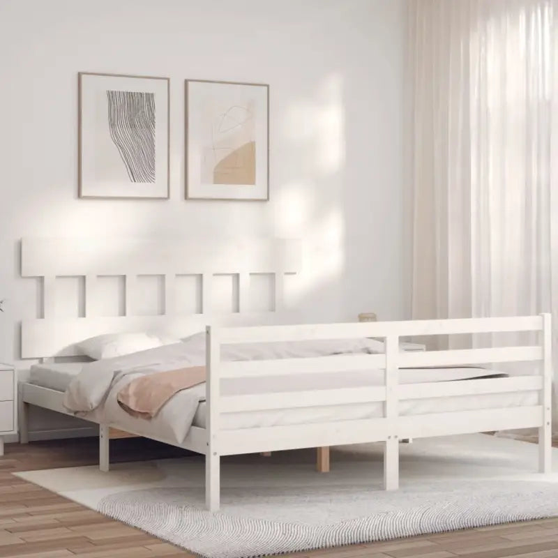 Massief Grenenhout Bedframe voor een Natuurlijke en Comfortabele Slaapruimte - Bedden & bedframes