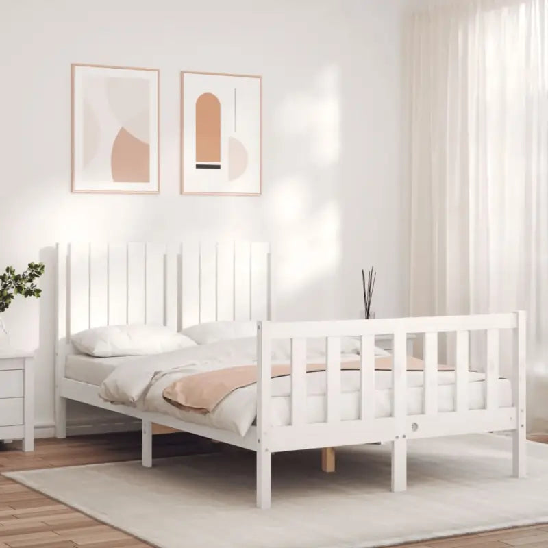 Massief Grenenhout Bedframe voor Een Natuurlijke en Decoratieve Slaapkamer - Wit / 120 x 200 cm - Bedden & bedframes