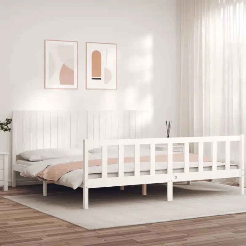 Massief Grenenhout Bedframe voor Een Natuurlijke en Decoratieve Slaapkamer - Wit / 200 x 200 cm - Bedden & bedframes