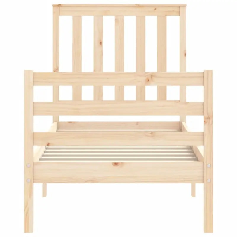 Massief Grenenhout Bedframe voor een Natuurlijke en Decoratieve Slaapkamer - Bedden & bedframes