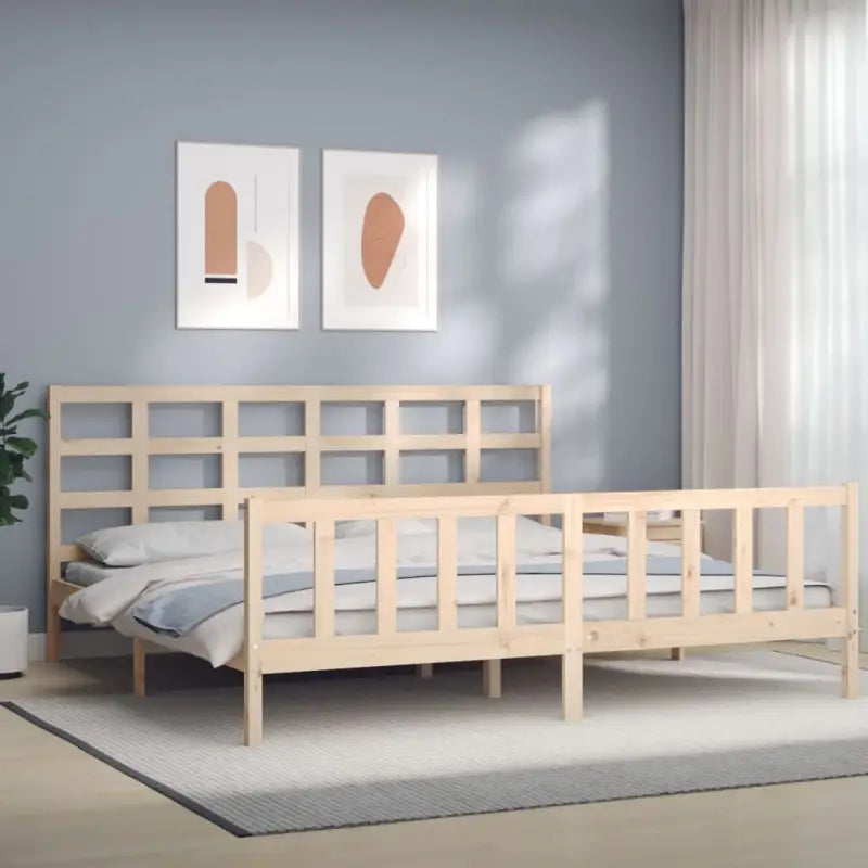 Massief Grenenhout Bedframe voor Een Natuurlijke en Decoratieve Slaapruimte - Naturel / 200 x 200 cm - Bedden &