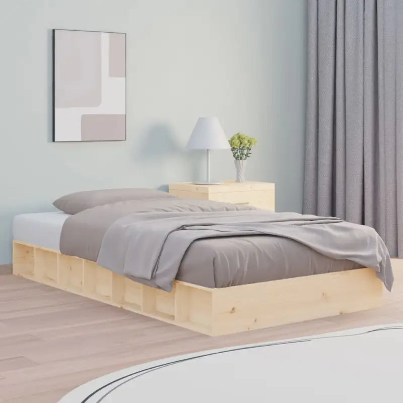 Massief Grenenhout Bedframe voor een Natuurlijke en Decoratieve Slaapruimte - Naturel / 75 x 190 cm - Bedden & bedframes