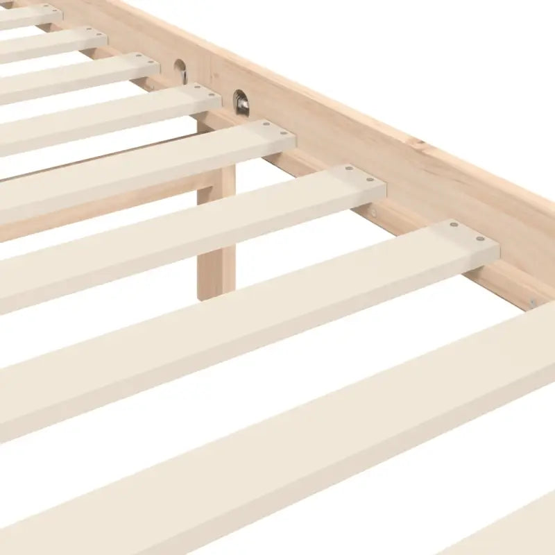 Massief grenenhout bedframe voor een stabiele en natuurlijke uitstraling - Bedden & bedframes