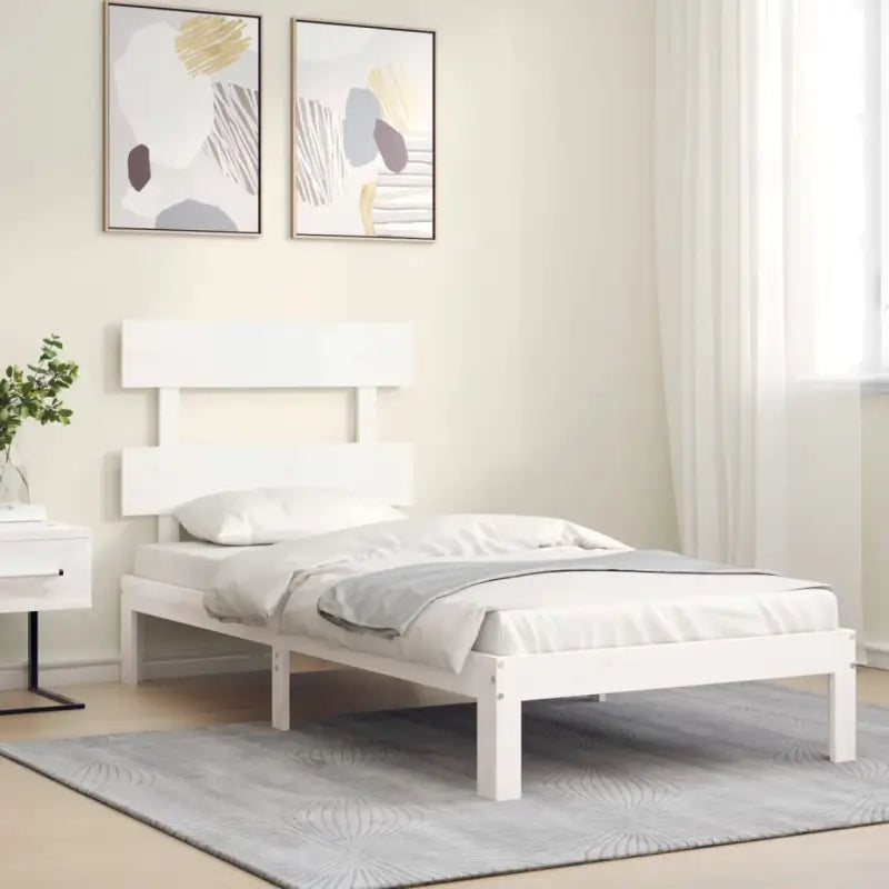 Massief Grenenhout Bedframe voor Uitstekende Ondersteuning en Decoratie - Bedden & bedframes
