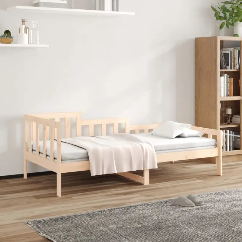 Massief Grenenhouten Bedden en Slaapbanken voor woonkamer en slaapkamer - Naturel / 90 x 200 cm - Bedden & bedframes