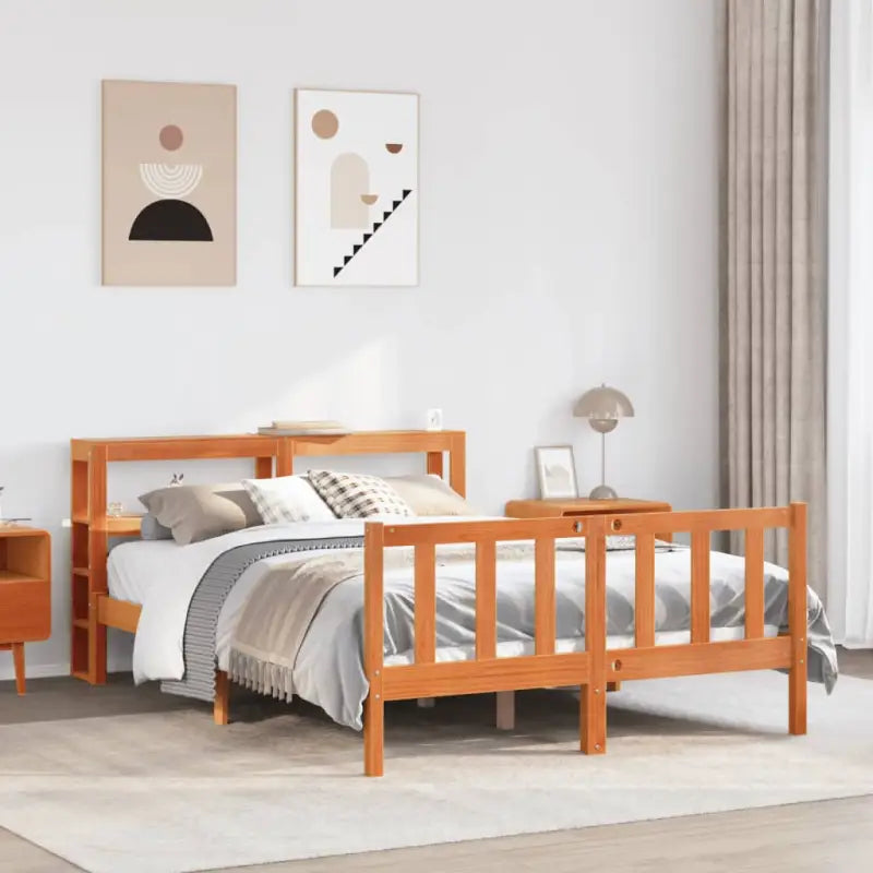 Massief Grenenhouten Bedframe voor een Natuurlijke en Decoratieve Look - Bruin / 140 x 200 cm - Bedden & bedframes