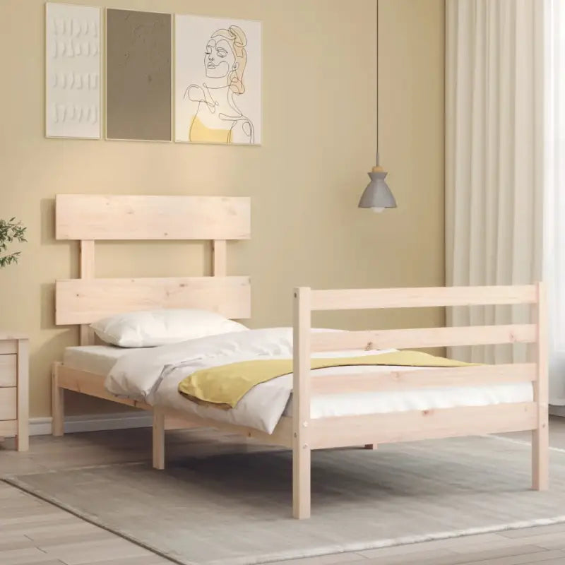 Massief Grenenhouten Bedframe voor een Natuurlijke en Decoratieve Slaapruimte - Naturel / 75 x 190 cm / Laag - Bedden &