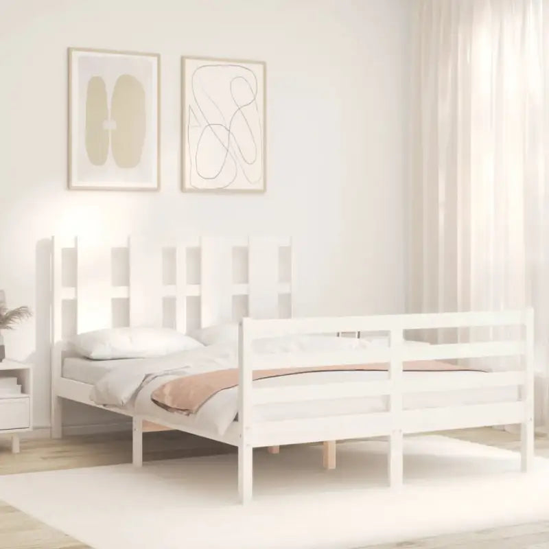 Massief grenenhouten bedframe voor een natuurlijke en praktische inrichting - Bedden & bedframes