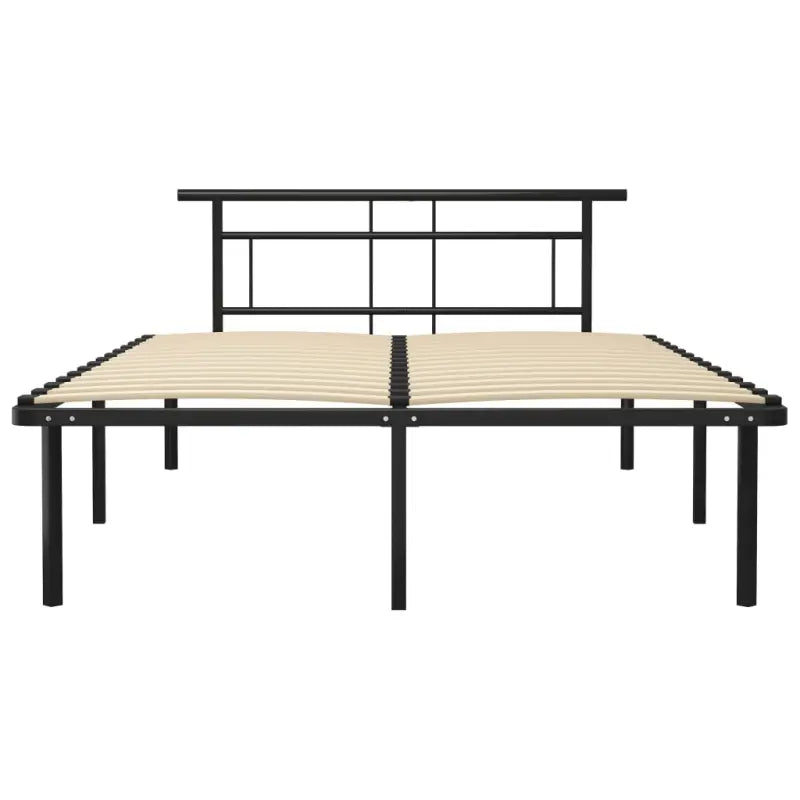 Metalen bedframe met stevige ondersteuning voor een klassieke slaapkamer sfeer - Bedden & bedframes