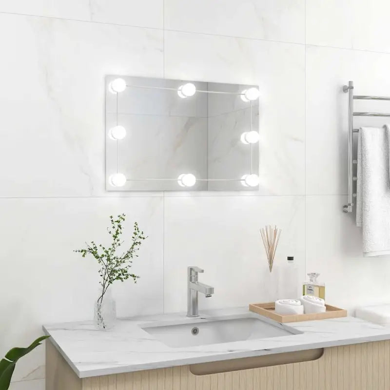 Minimalistische wandspiegel voor een ruimere uitstraling - 60 x 40 cm / 1 / Met LED’s - Spiegels
