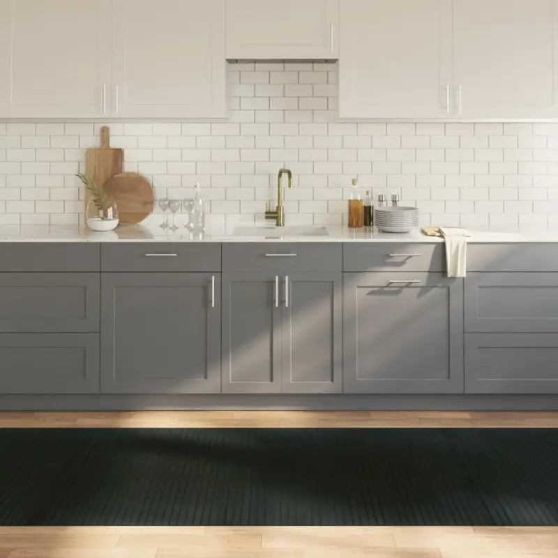 Modern bamboe vloerkleed in neutrale kleuren voor een natuurlijke uitstraling - Grijs / 100 x 500 cm - Vloerkleden
