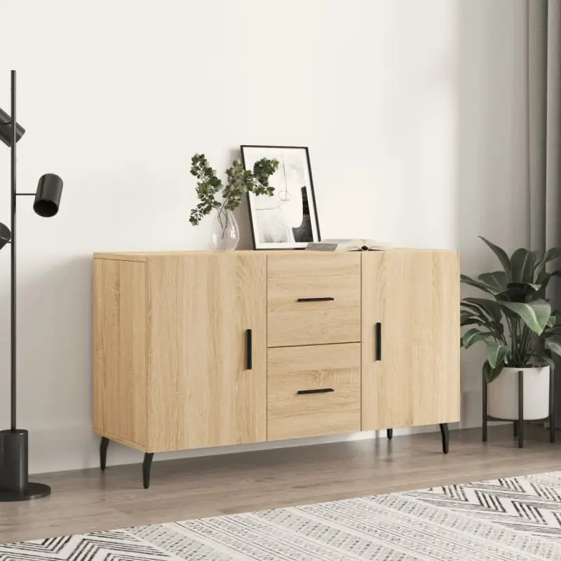 Modern dressoir met metalen poten en bewerkt hout voor een tijdloze uitstraling - Dressoirs & buffetkasten