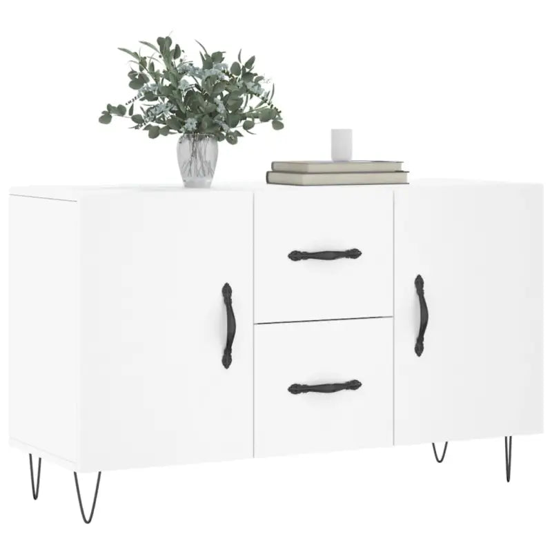 Modern dressoir met metalen poten en bewerkt hout voor een tijdloze uitstraling - Dressoirs & buffetkasten