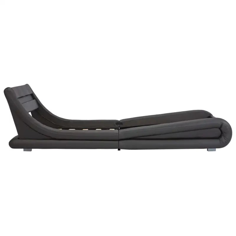 Modern kunstleren bedframe met gepoedercoat stalen frame en houten lattenbodem - Bedden & bedframes