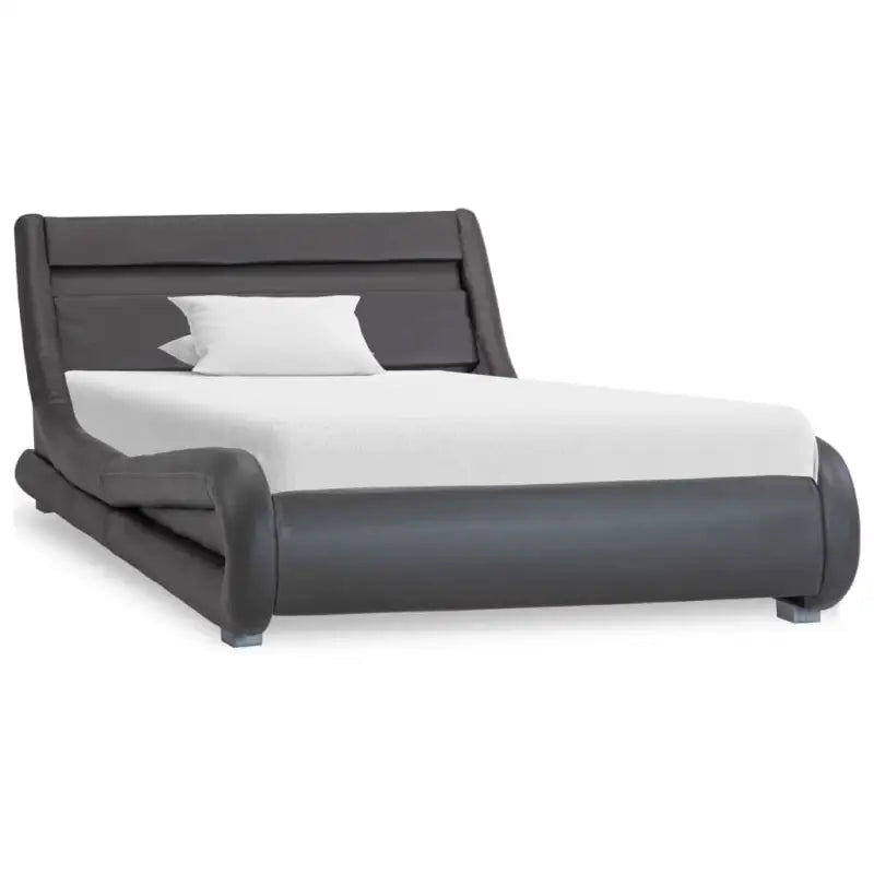Modern kunstleren bedframe met gepoedercoat stalen frame en houten lattenbodem - Bedden & bedframes