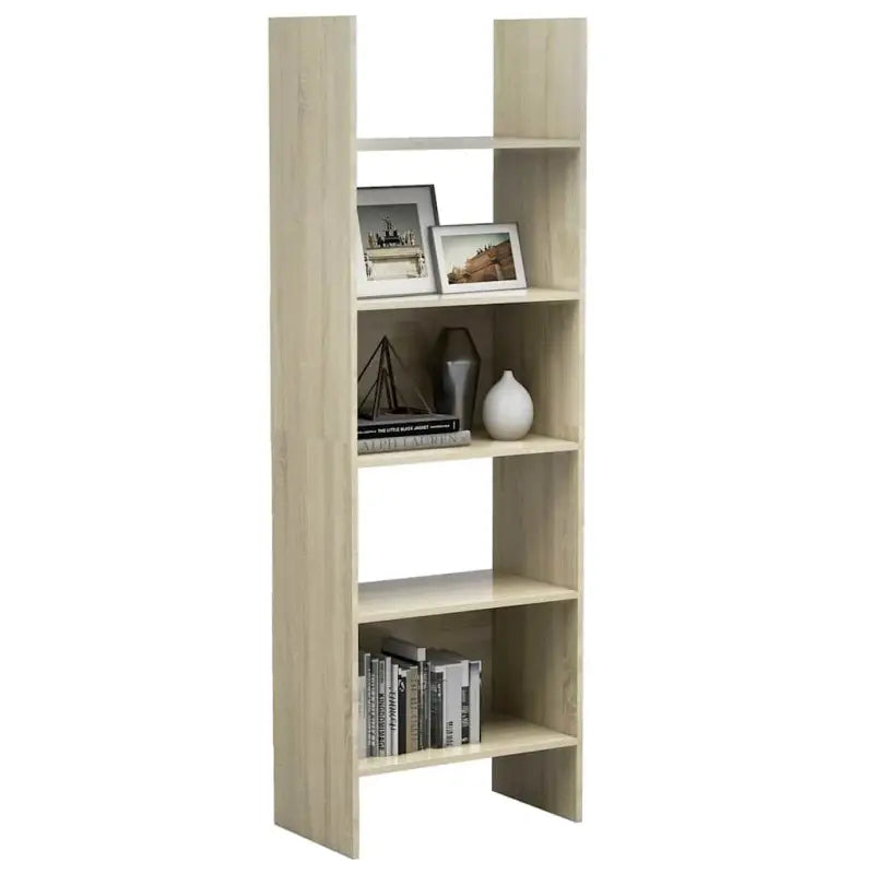 Moderne boekenkast van bewerkt hout voor een stijlvolle uitstraling - Boekenkasten