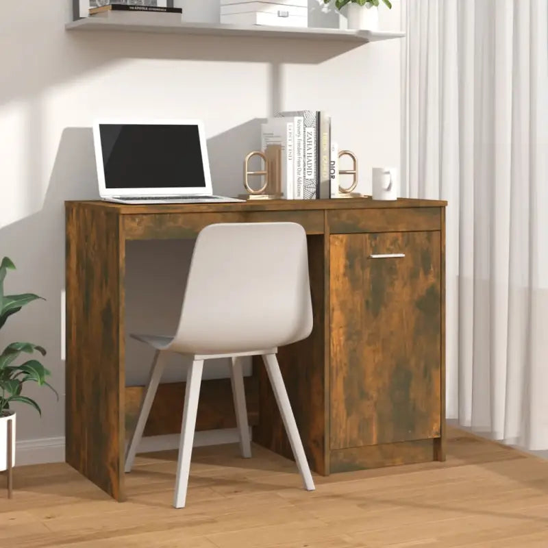 Moderne bureau van bewerkt hout voor een strakke studie- of werkplek - Gerookt eiken - Bureaus