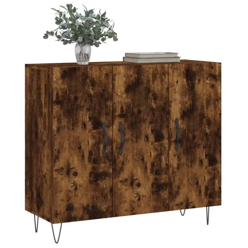 Moderne dressoir met bewerkt hout en metalen poten voor een tijdloze uitstraling - Dressoirs & buffetkasten