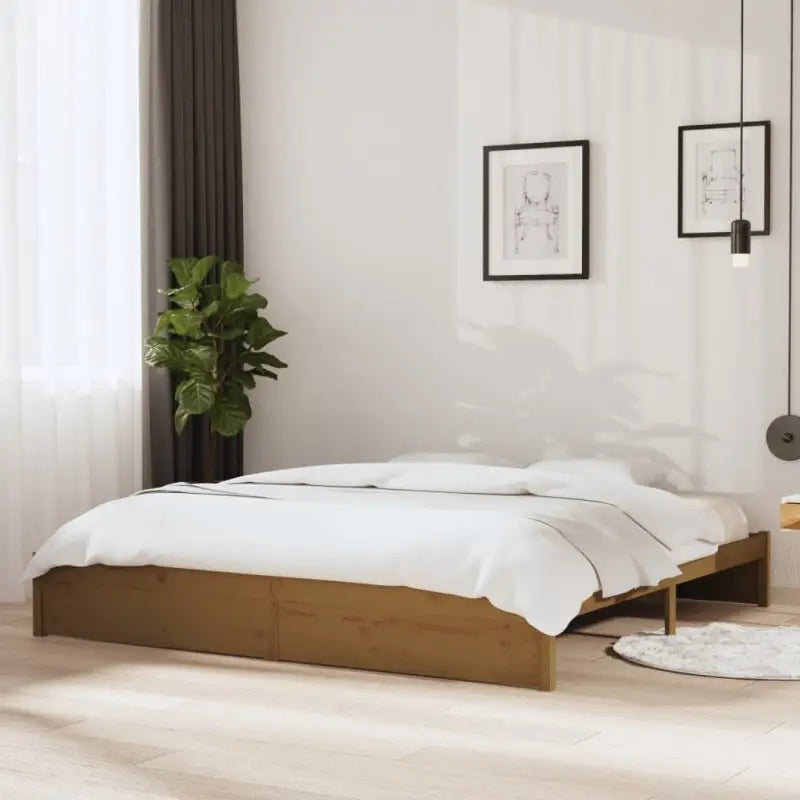 Moderne houten bedframes van massief grenenhout voor een stijlvolle slaapkamer - Honingbruin / 200 x 200 cm - Bedden &