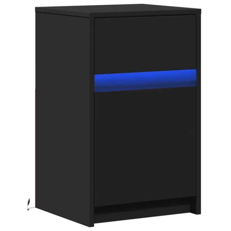 Nachtkastje gemakkelijk te combineren met bewerkt hout en tijdloze charme - Nachtkastjes