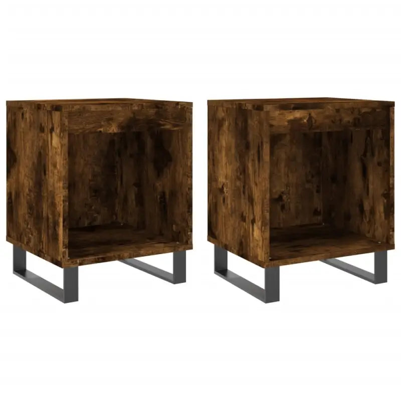 Nachtkastje met bewerkt hout en metalen poten voor een strak interieur - Nachtkastjes