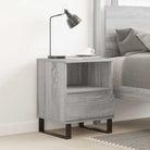 Nachtkastje met bewerkt hout en metalen poten voor een strak interieur - Grijs sonoma / 1 - Nachtkastjes